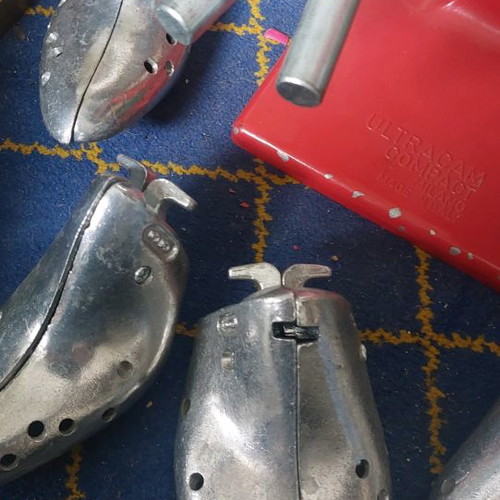Ultracam Compact Milano shoe stretcher machine in good condition
