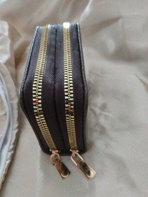 Brown faux leather harmonica wallet new with 2 zippers and compartments