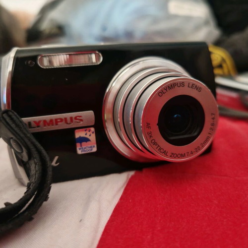 Olympus μ1200 ψηφιακή φωτογραφική μηχανή σαν καινούργιο με θήκη και κάρτα μνήμης