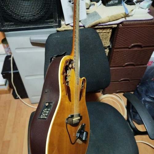 Ovation Guitar 1768 Elite with Synth Roland GR-1 like new