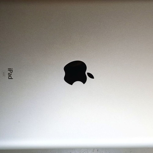Apple iPad 3 A1430 16GB Wi-Fi + Mobile used