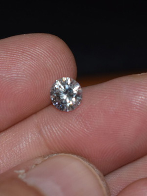 Moissanite 1.00 Carat Lab-Created with Certificate New