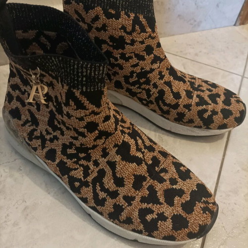 Γυναικεία αθλητικά παπούτσια River Island σαν καινούργια, τύπου κάλτσα λεοπαρ