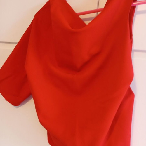 Zara blouse with one sleeve red fire color, size M like new