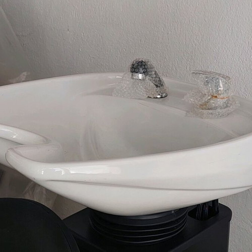 Porcelain hair washing basin new Italian, white with special inner design