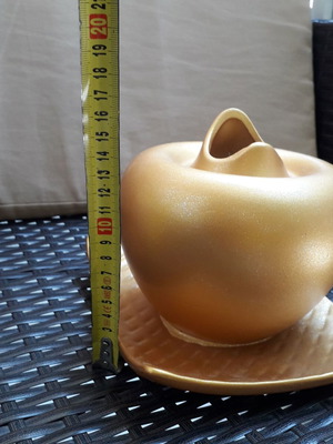 Gold Vase like new