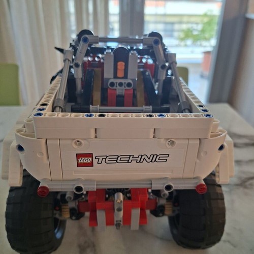 Lego Technic 9398 Crawler collectible set 2012 like new
