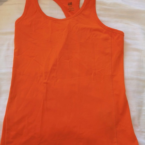 H&M sports t-shirt orange size S like new