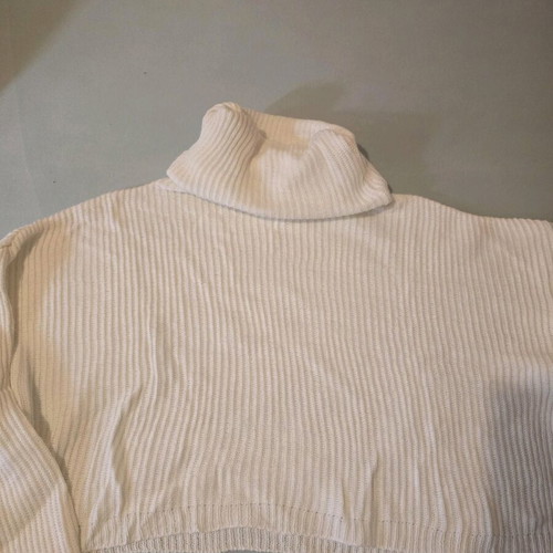 Marmalady women's knitted turtleneck sweater like new, white