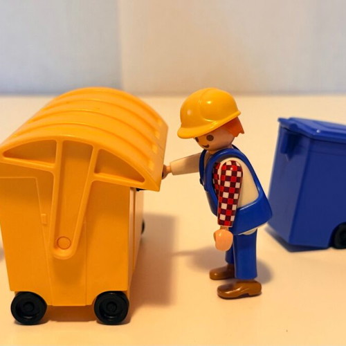 Playmobil yellow and blue trash bins with 3 figures like new