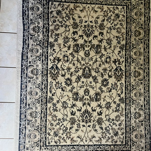 IKEA rug used, excellent condition