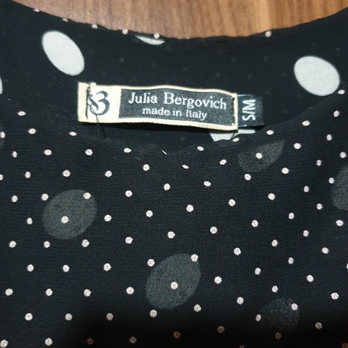 Julia Bergovich sleeveless blouse new, size S/M, black and white