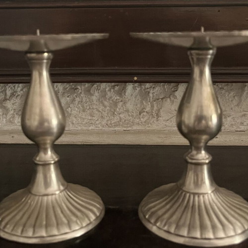 Set of two stainless steel candlesticks, 13.5cm