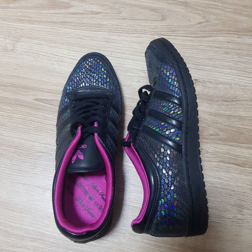 Adidas Sleek Series Sports Shoes Size 36 2/3 Like New