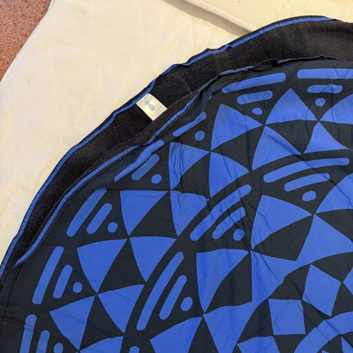 Round beach towel large, like new