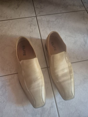 Elite men's beige moccasin shoes used, size 42