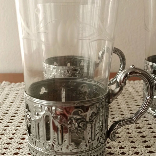 Set of vintage Art Nouveau 1960 glass holders with glasses like new
