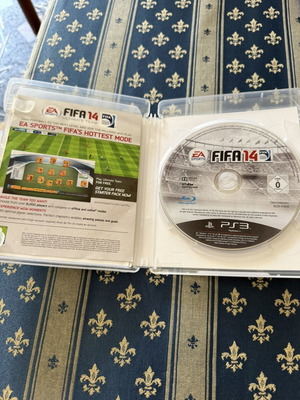 FIFA 14 PS3 game like new
