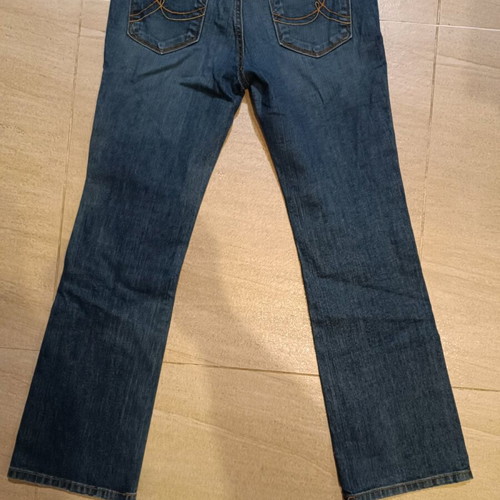 Loft jeans used, size M, blue, slightly frayed at buttonhole