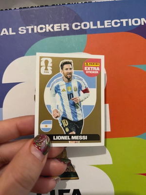Lionel Messi Extra Gold αυτοκόλλητο Panini Παγκόσμιο Κύπελλο 2026