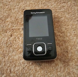 Κινητό Sony Ericsson T303