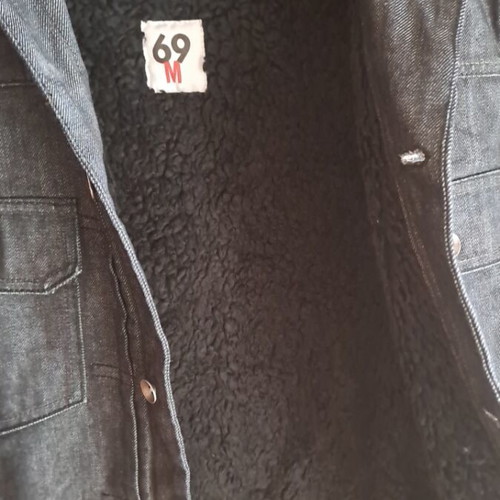 GAP black denim jacket like new with synthetic fur lining