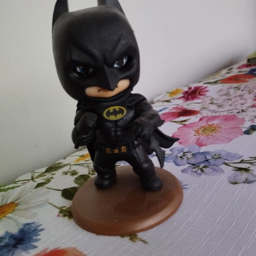 Batman figure topper like new