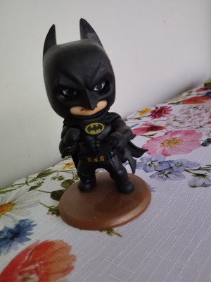 Batman figure topper like new