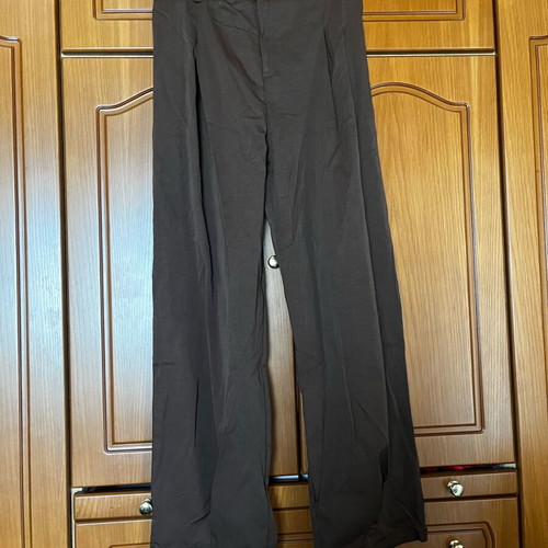 Pants new, brown color