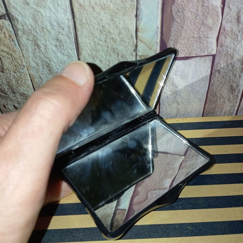 Small mirror new, practical and beautiful