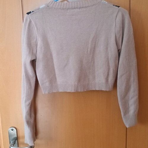 Short sweater used, size M, black and beige