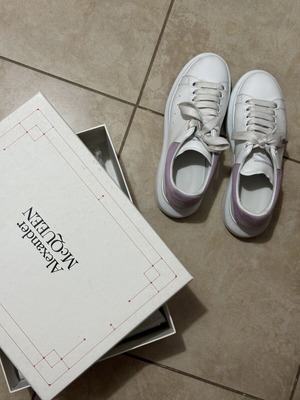 Alexander McQueen sneakers used, size 38, white