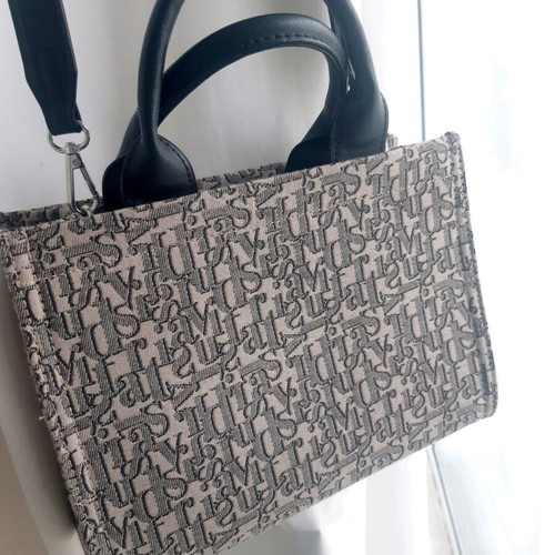Stradivarius crossbody bag like new, beige with durable fabric
