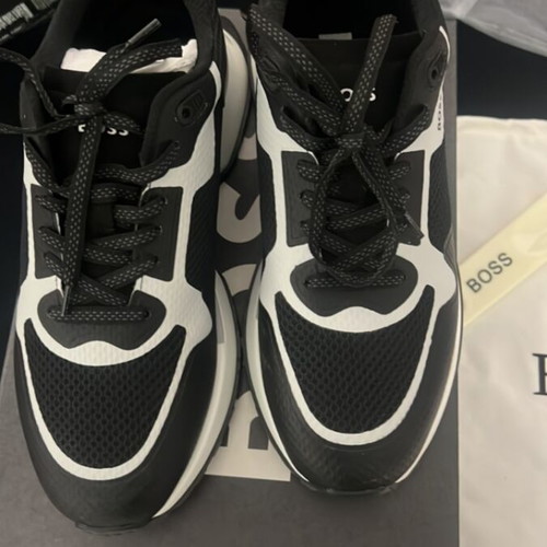 Hugo Boss men's black and white sneakers size 43
