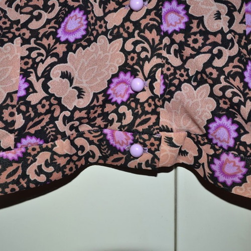 Women's floral vintage shirt S/M like new