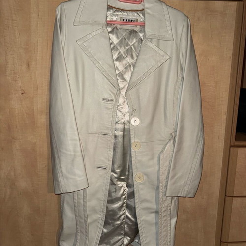 Vintage leather trench coat like new, white 100% leather