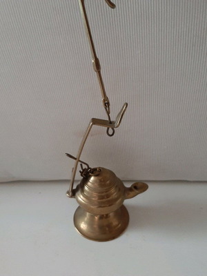 Bronze oil lamp like new