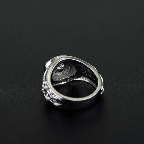 Lord of the Rings ring with blue crystal, like new