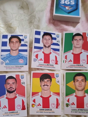 Αυτοκόλλητα Panini Team Olympiacos 2026 FIFA 365 σαν καινούργια, 6 τεμάχια
