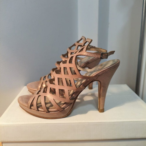 Bournazos Gladiator Style Leather Heels Pudra Size 38 Like New
