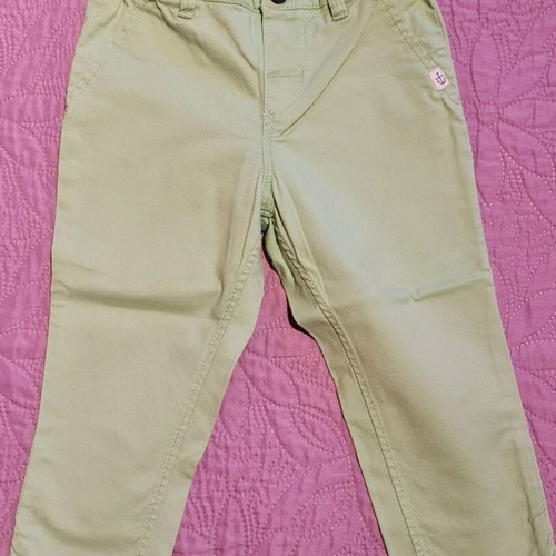 Pack of 3 pants for 2-year-olds h&m and Benetton like new