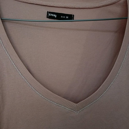Salmon Rose T-shirt Sinsay size M used