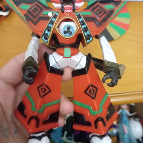 Jagun Fighter action figure from Bakugan Battle Planet like new