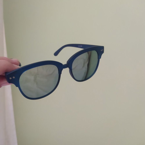 Sunglasses with mirror lenses and blue plastic frame like new