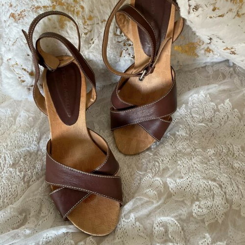 Leather sandals size 40 like new, brown