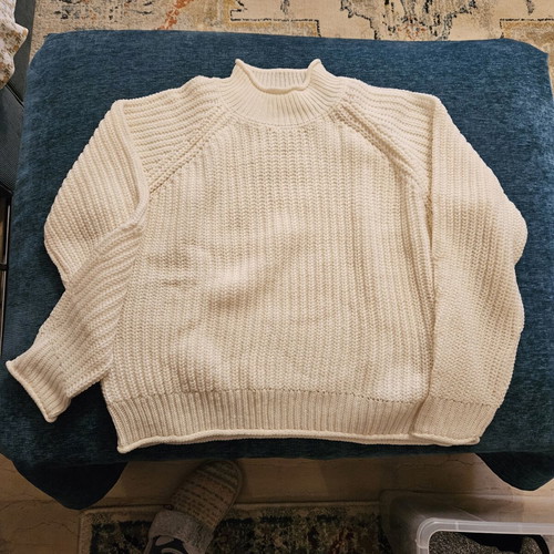 Sinsay white pullover size small like new