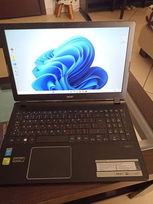 Acer Aspire V5-573g gaming λάπτοπ σαν καινούργιο, Intel Core i5, 12GB RAM, 256GB SSD