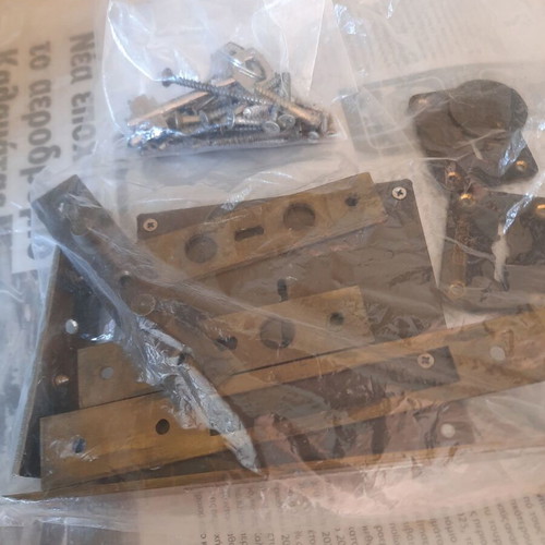 Door lock used for apartment entrance