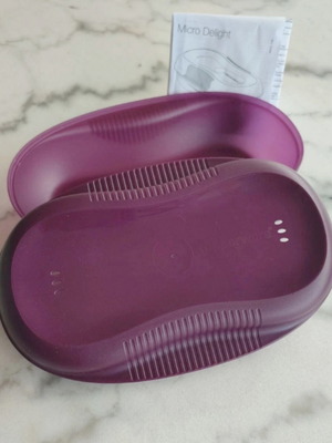 Tupperware Micro Delight microwave cooking container new, purple