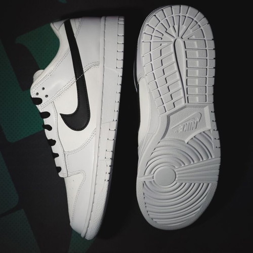 Nike Dunk Low new, size 44.5, Black/Summit White